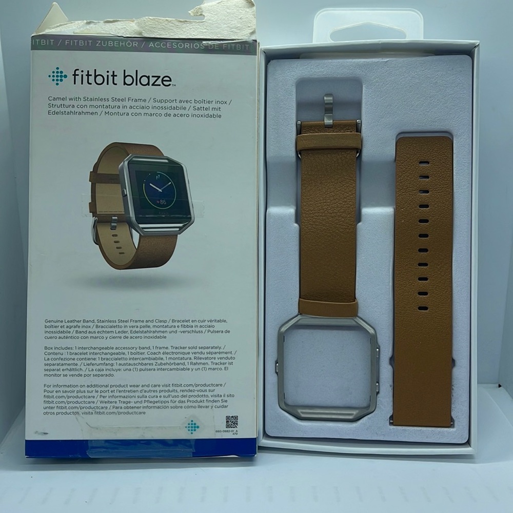 Brand new never worn Fitbit blaze leather band Large